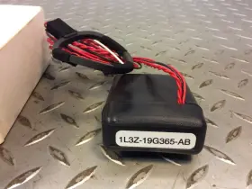 1L3Z-19G365-AB FORD Remote Start Securilock Pats Interface #2