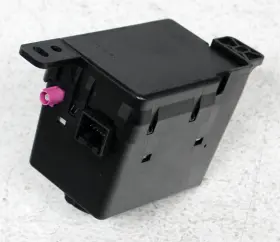 7B0-054-609-D VOLKSWAGEN Roatan Ignition Module #3
