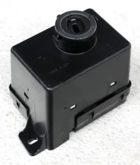 7B0-054-609-D VOLKSWAGEN Roatan Ignition Module